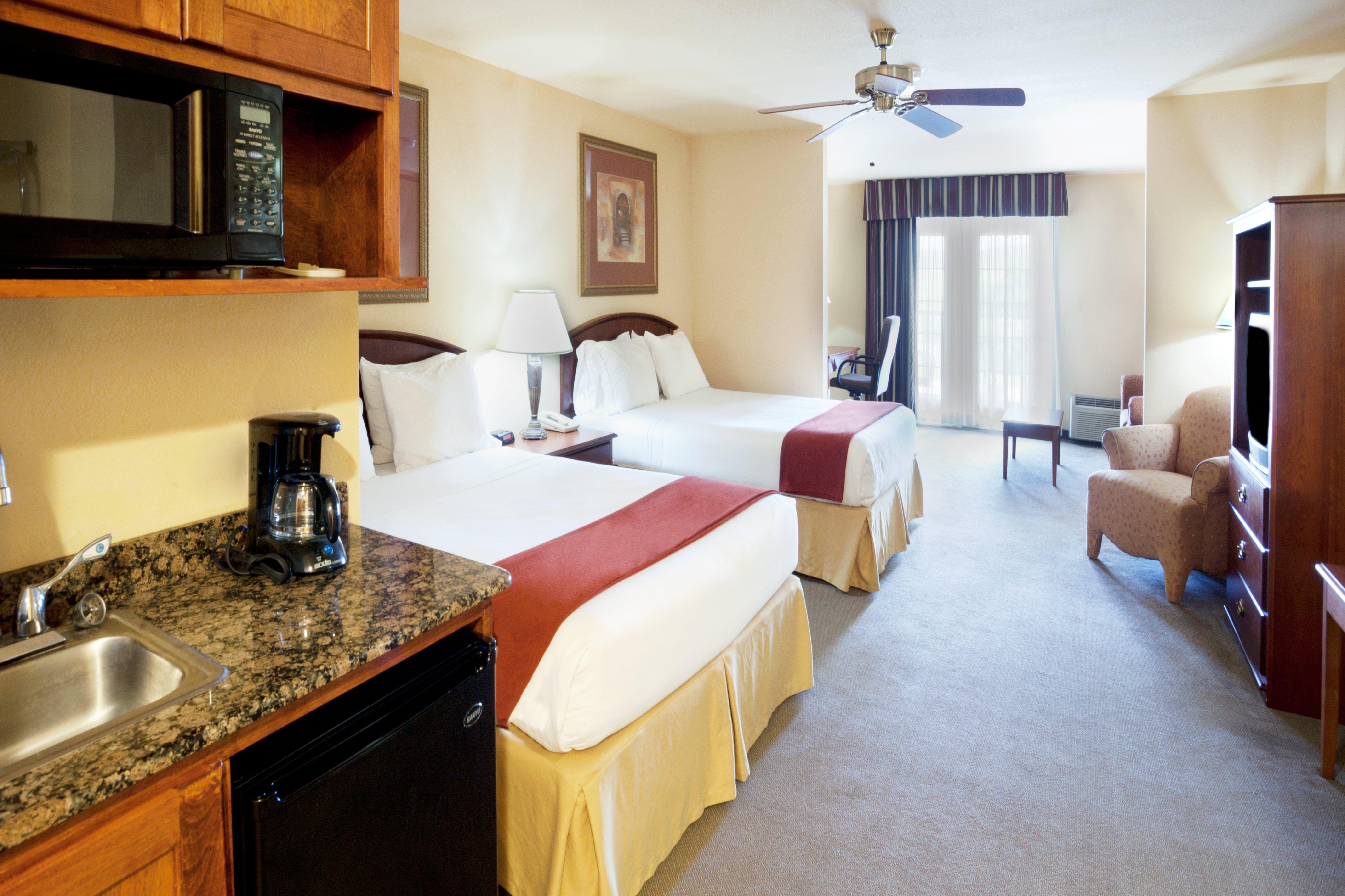 Holiday Inn Express & Suites Kerrville Exteriér fotografie