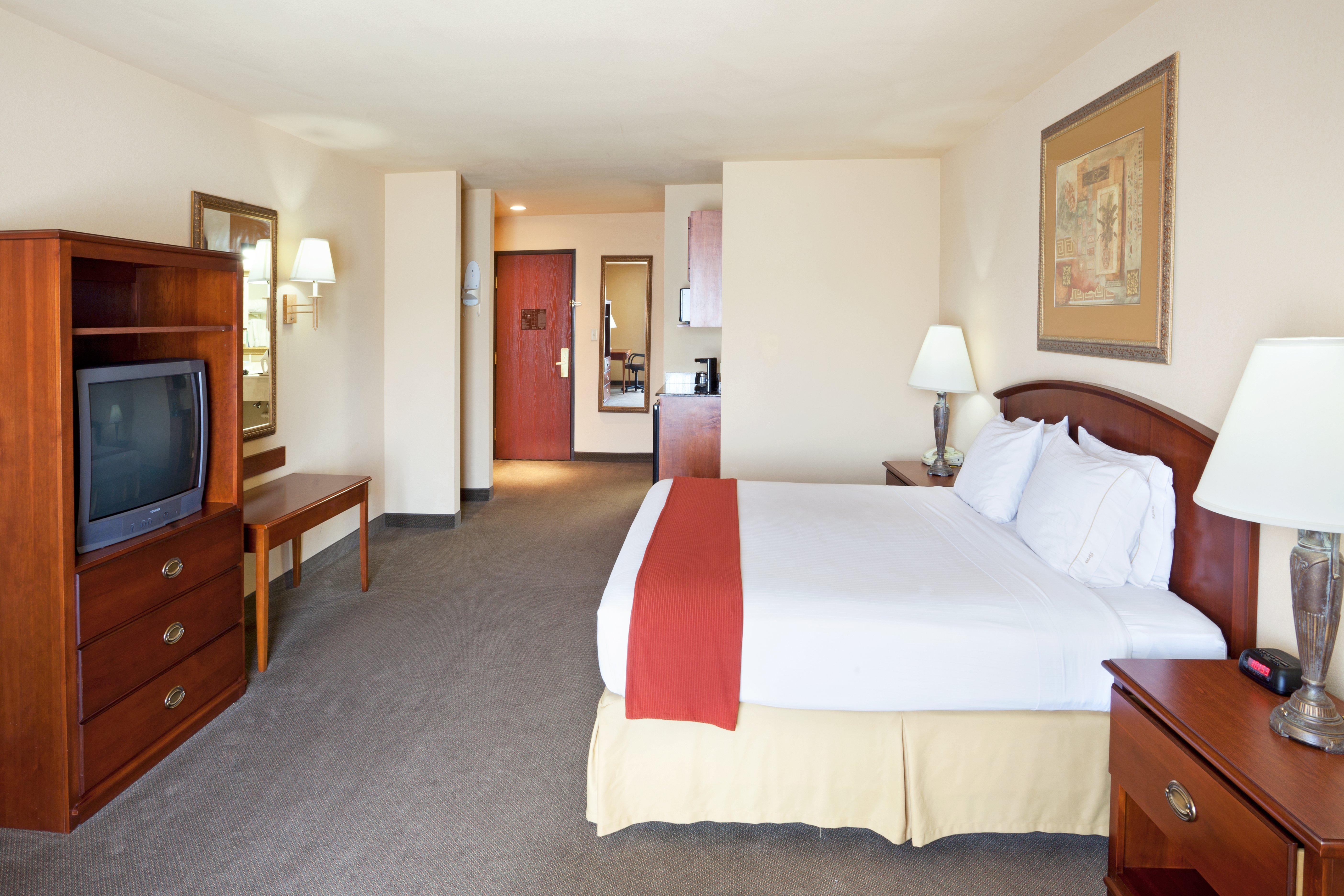 Holiday Inn Express & Suites Kerrville Pokoj fotografie