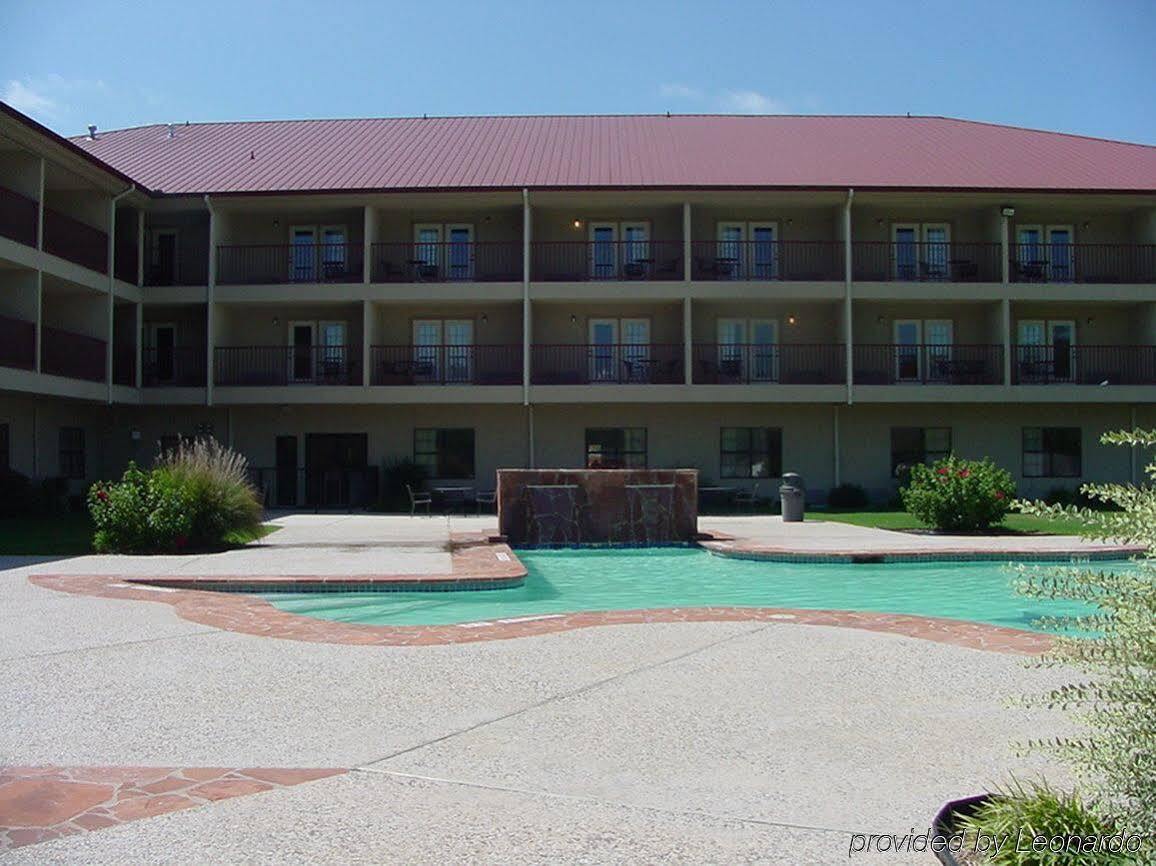 Holiday Inn Express & Suites Kerrville Exteriér fotografie