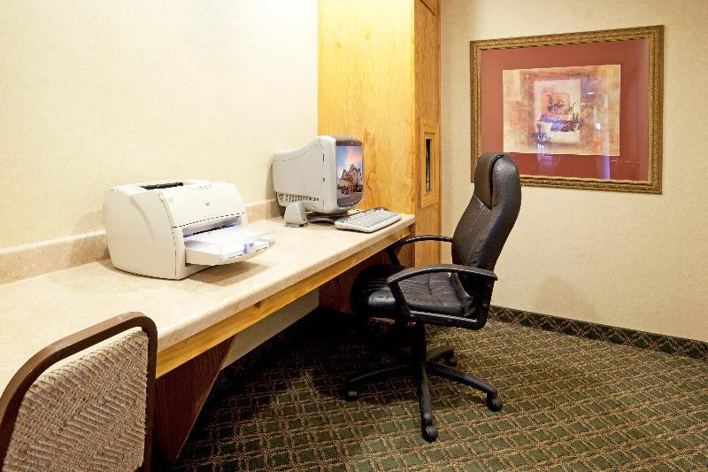 Holiday Inn Express & Suites Kerrville Exteriér fotografie